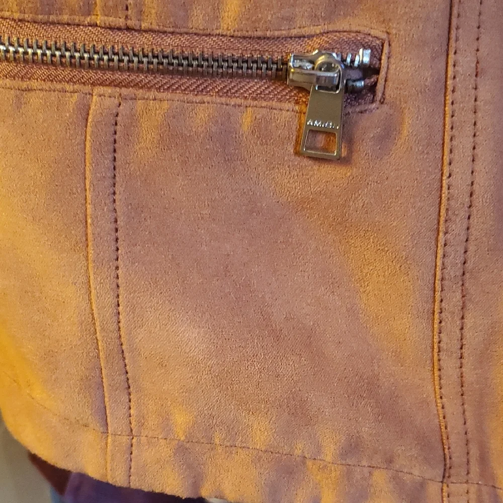 Amisu Quilted Faux Leather Jacket in Camel Brown - Picture 5 of 7